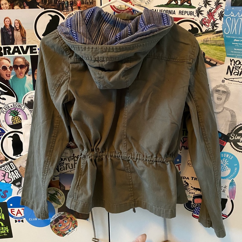 drawstring jacket - Picture 4 of 4